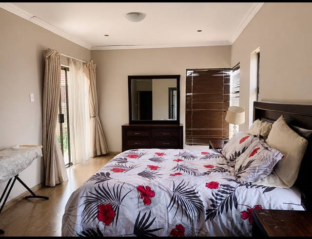 3 BEDROOM HOUSE FOR SALE IN VANDERBIJLPARK SE 6